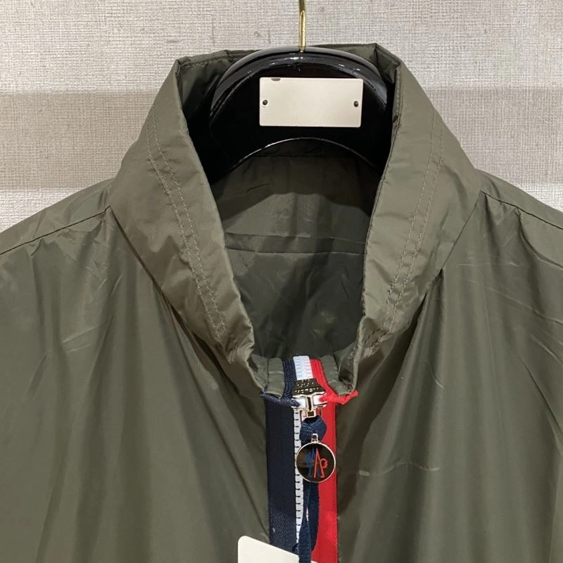 Breathable Moncler Outwear 140666
