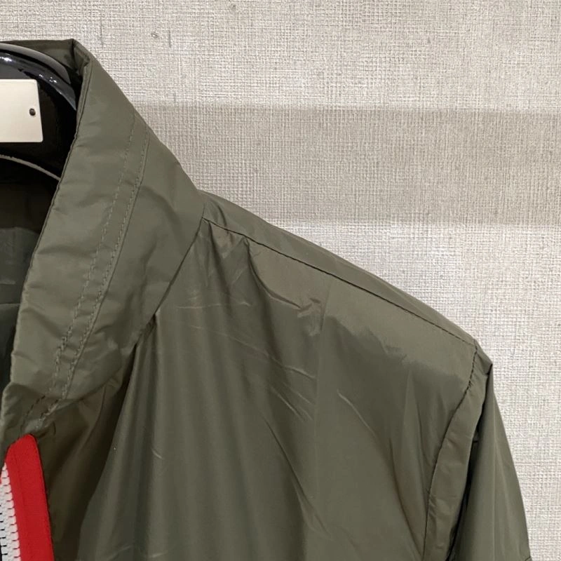 Breathable Moncler Outwear 140666