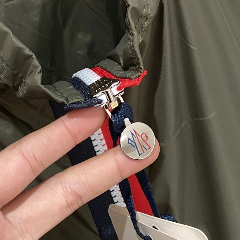 Breathable Moncler Outwear 140666
