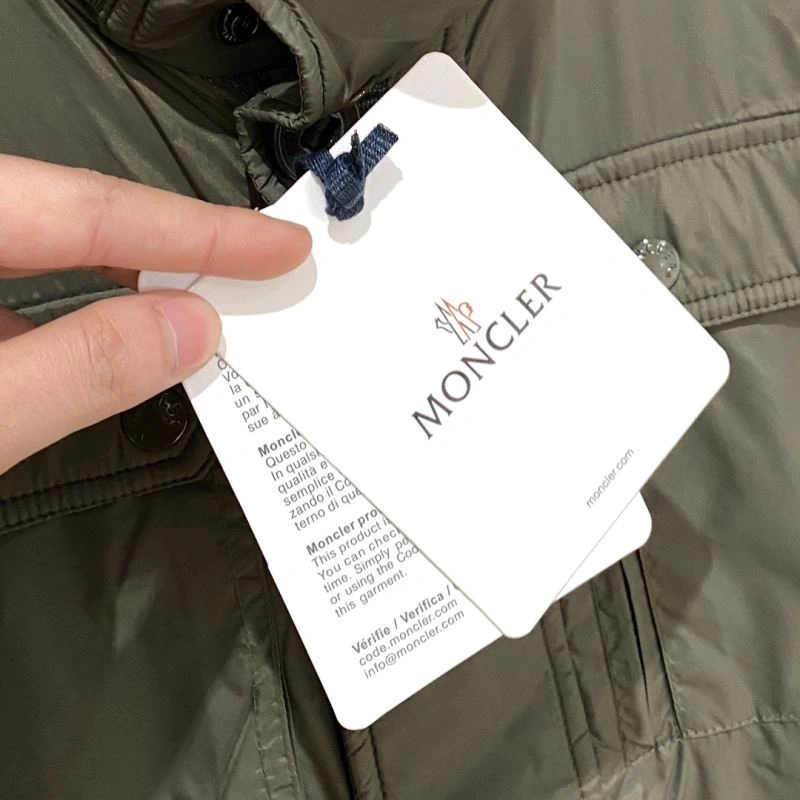 Youthful Moncler Outwear 140670