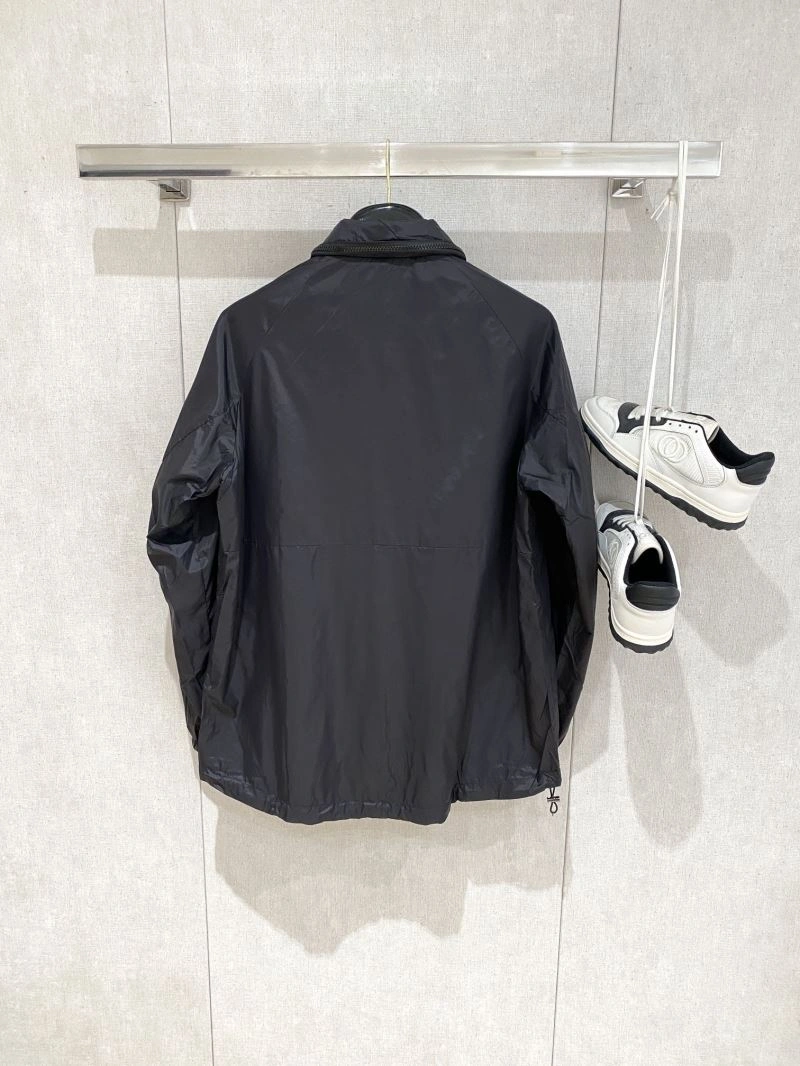 Moncler Outwear WaterResistant 140681