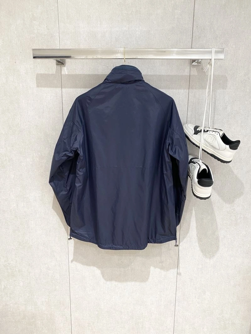 Bright Moncler Outwear 140682