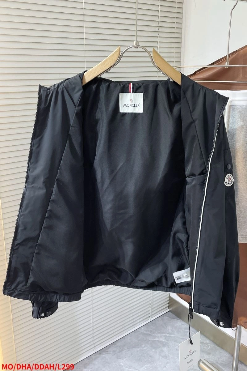 MultiPurpose Moncler Outwear 140665