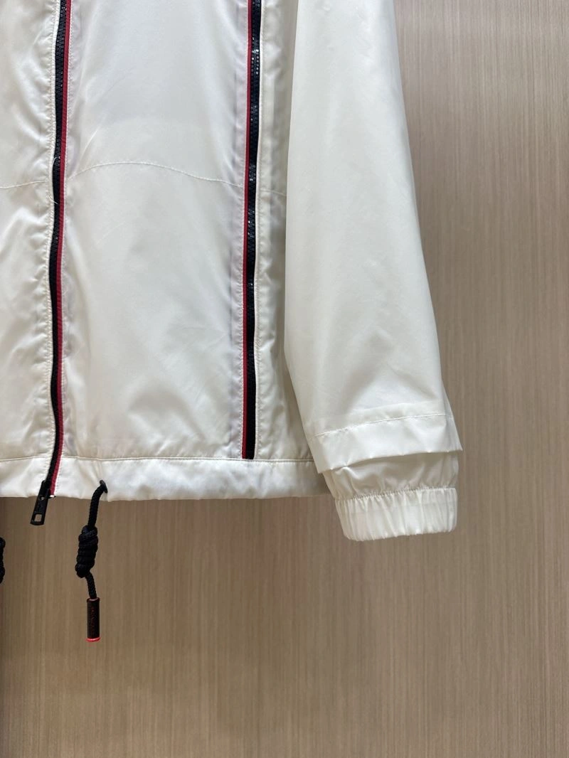 GoAnywhere Moncler Outwear 140663