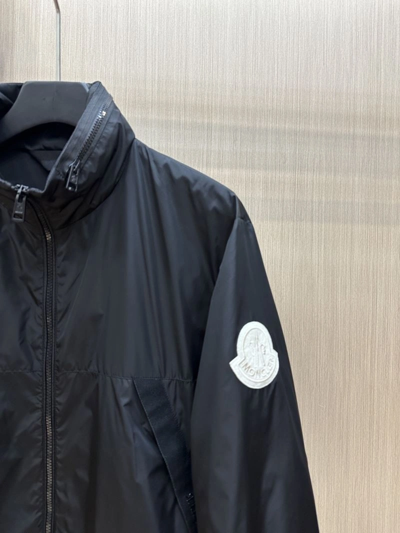 Moncler Outwear SmartChoice 140732