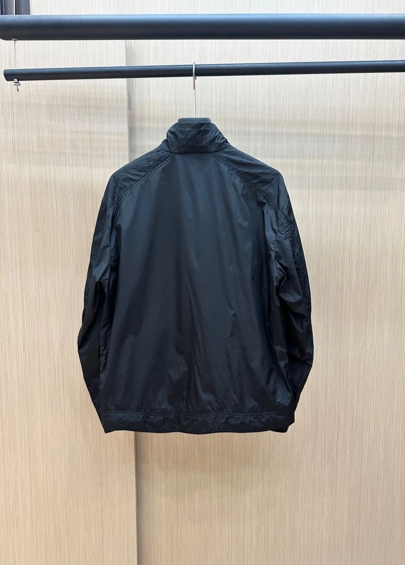 Moncler Outwear Versatile 140668