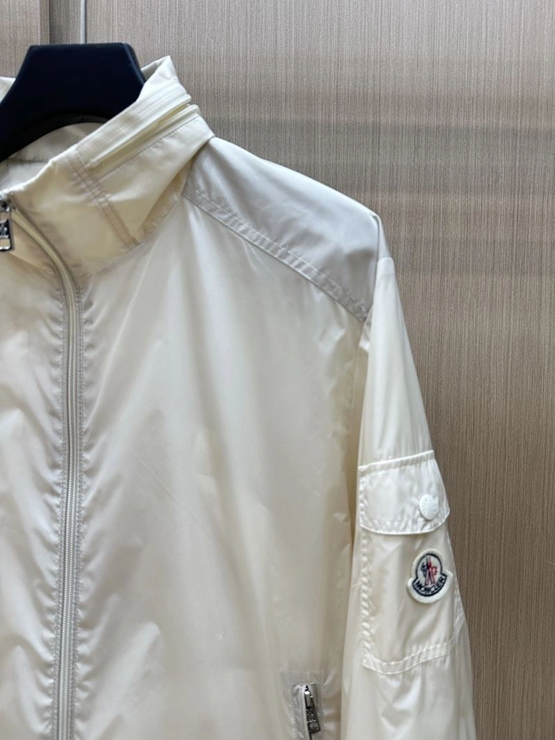 Moncler Outwear AllSeason 140659