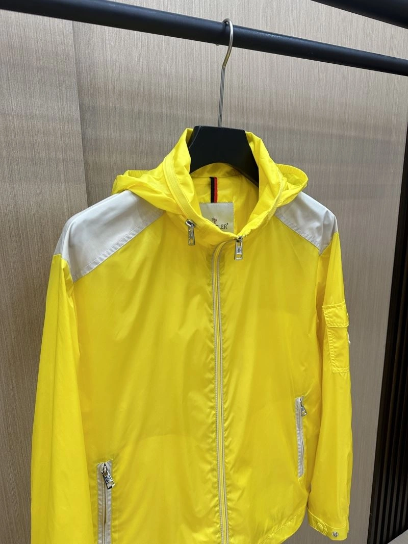 Moncler Outwear Trendsetting 140658