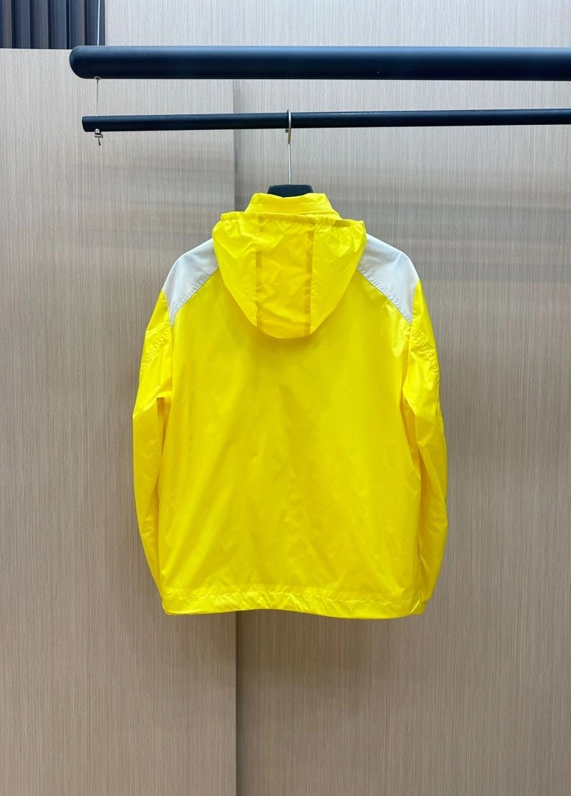 Moncler Outwear Trendsetting 140658
