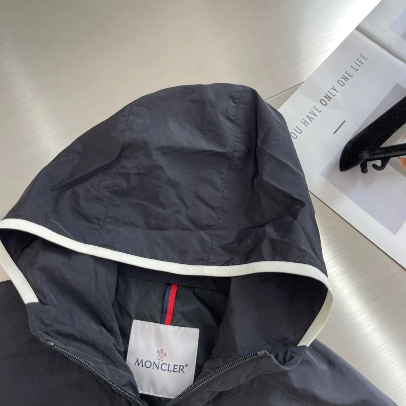 Moncler Outwear Original 140653