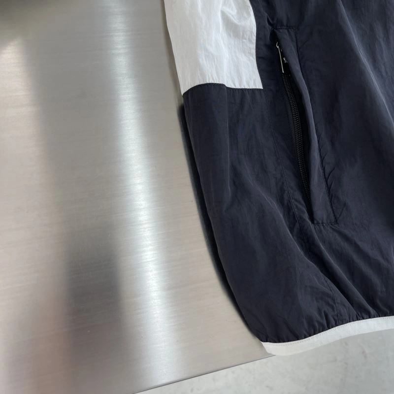 Moncler Outwear Original 140653