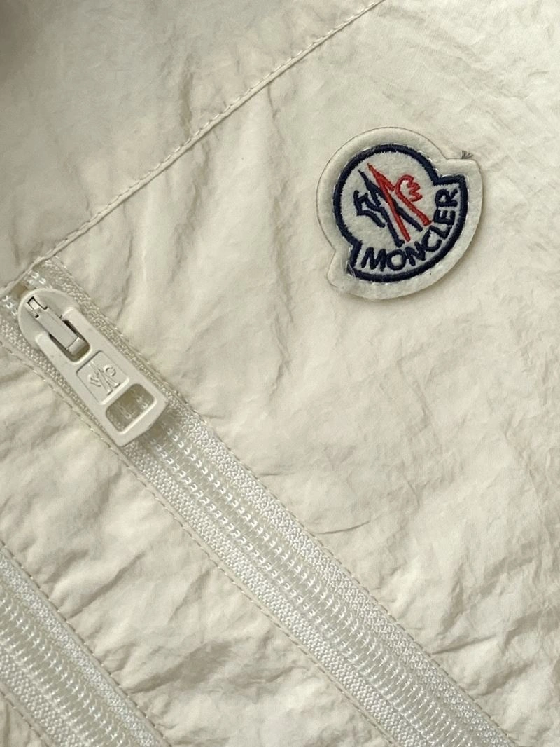 MultiPurpose Moncler Outwear 140639