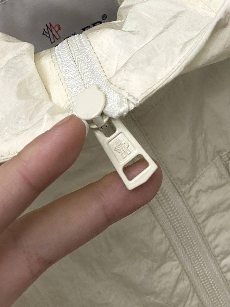 MultiPurpose Moncler Outwear 140639