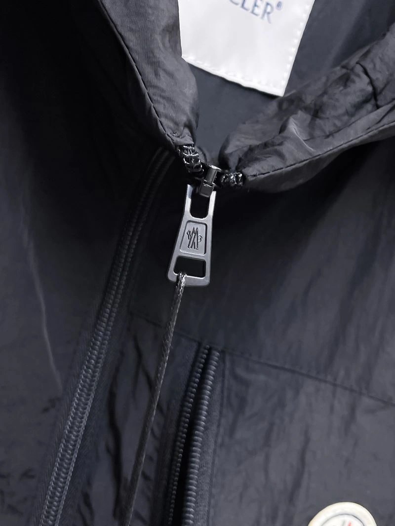 GoAnywhere Moncler Outwear 140633