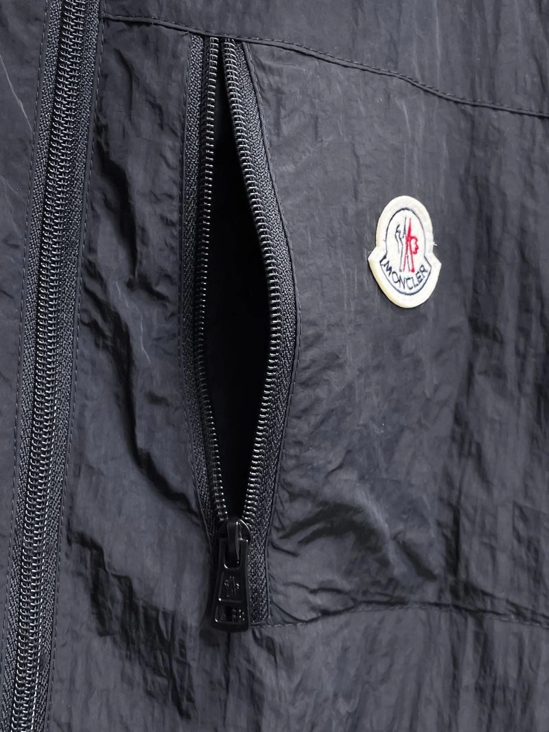 GoAnywhere Moncler Outwear 140633