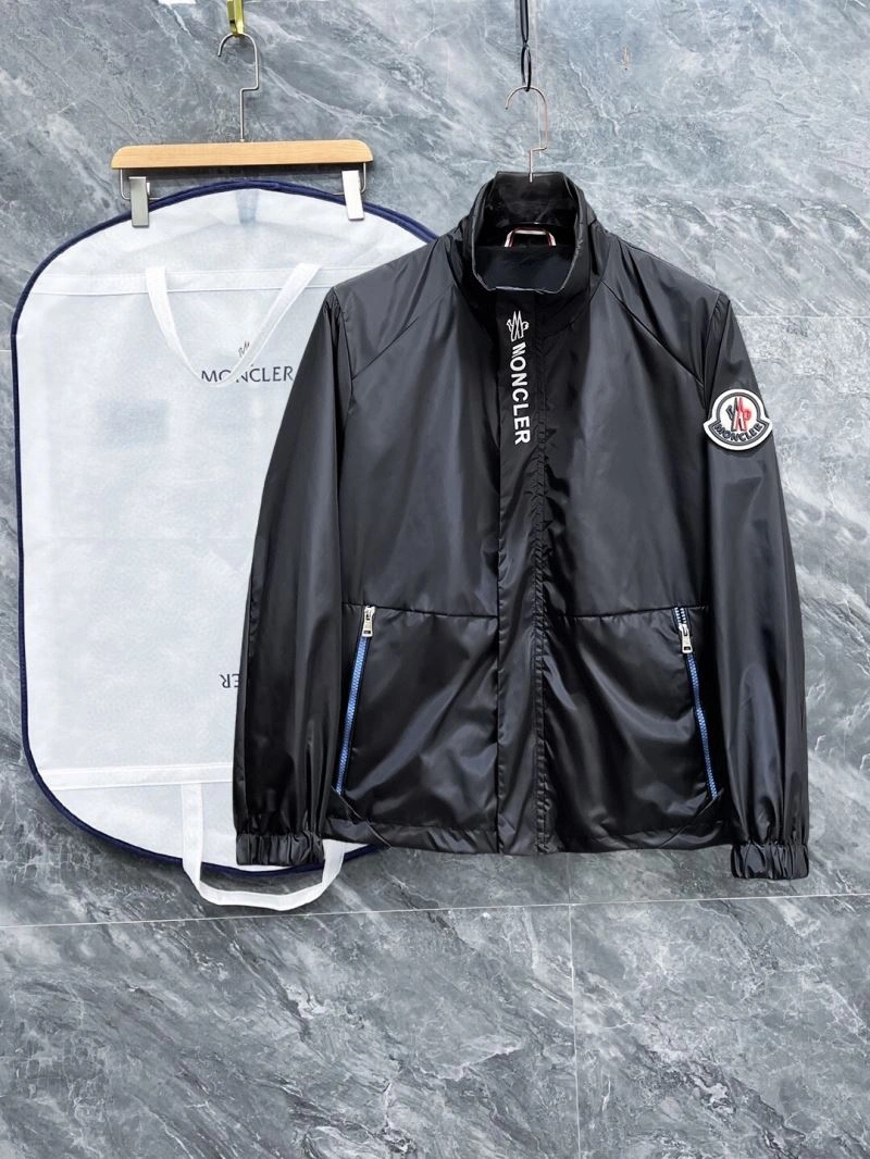 Moncler Outwear EyeCatching 140645