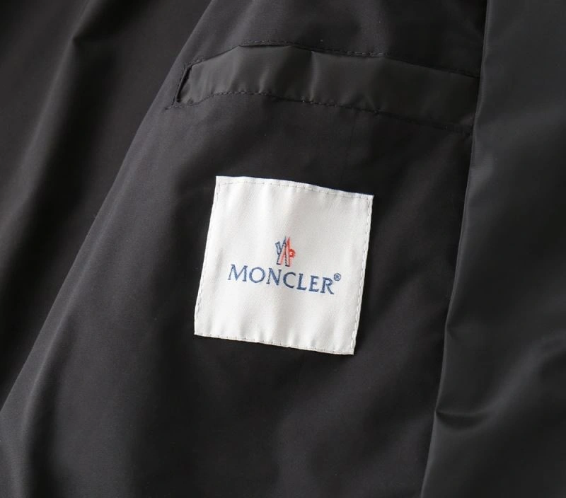 Moncler Outwear EyeCatching 140645