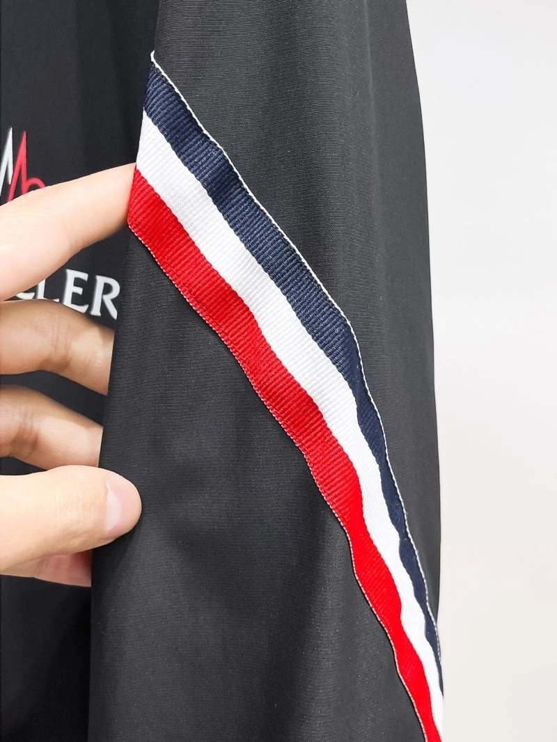 Moncler Outwear Effortless 140692