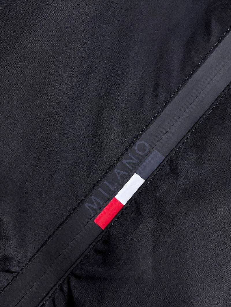 Moncler Outwear Lightweight 140634