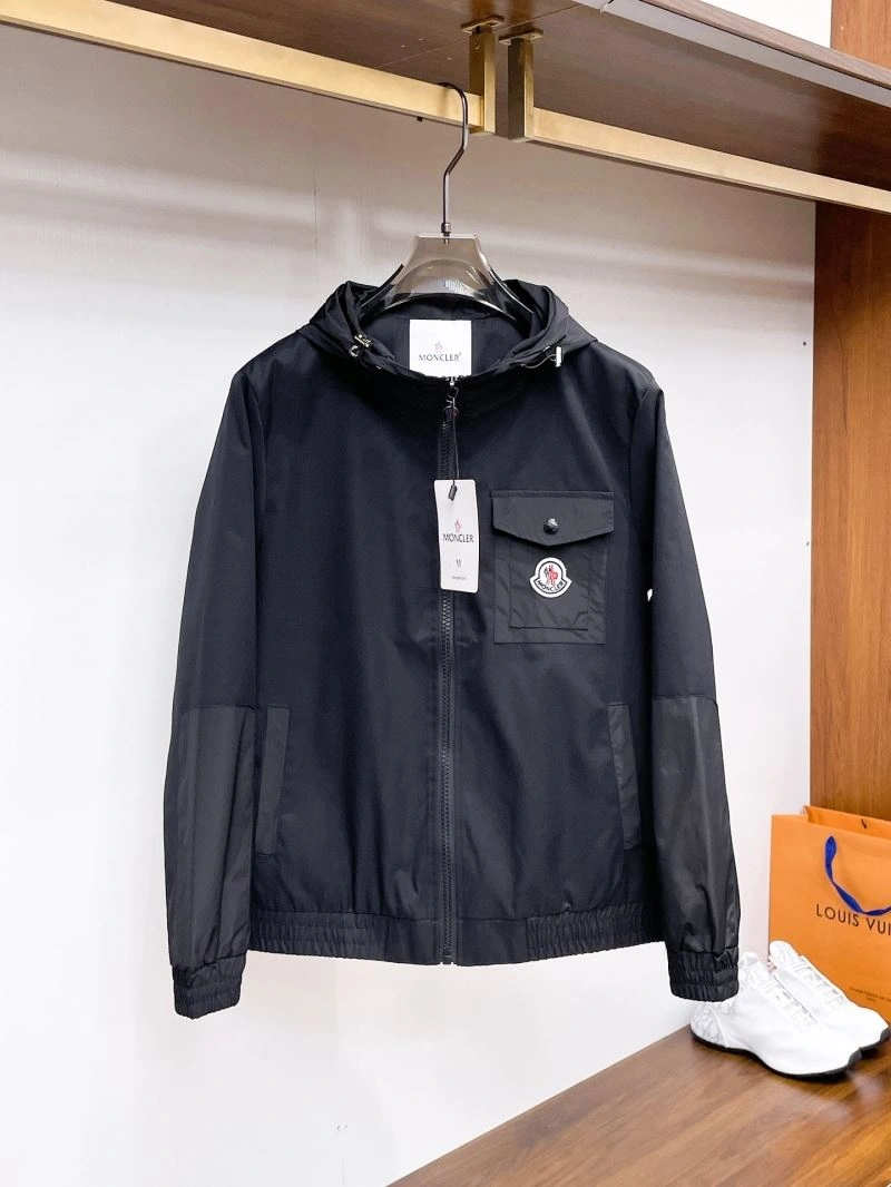 MultiPurpose Moncler Outwear 140651