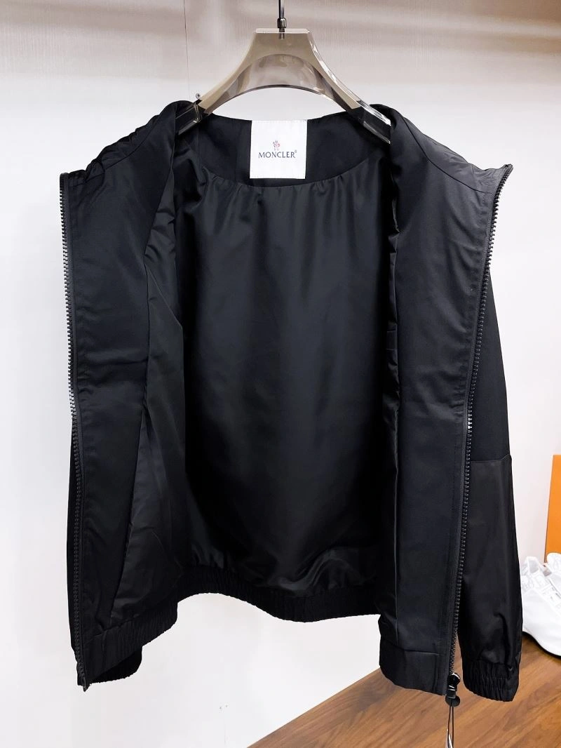 MultiPurpose Moncler Outwear 140651