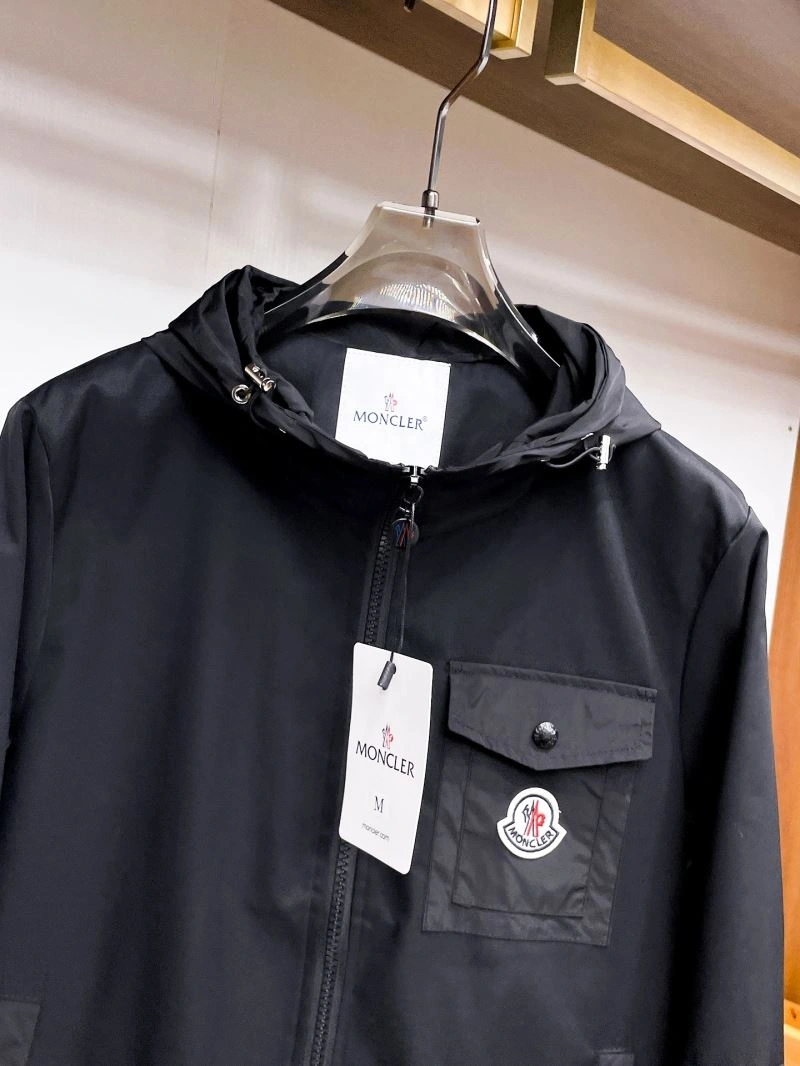 MultiPurpose Moncler Outwear 140651