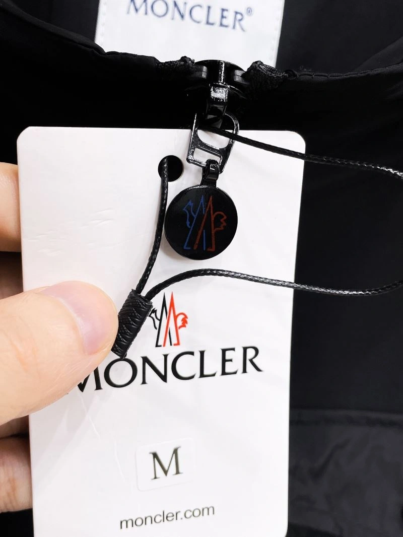 MultiPurpose Moncler Outwear 140651