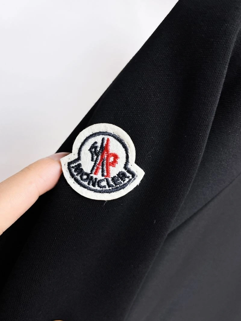Contemporary Moncler Outwear 140629