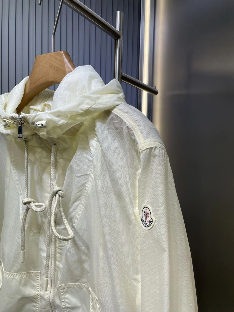 Stretchable Moncler Outwear 140625