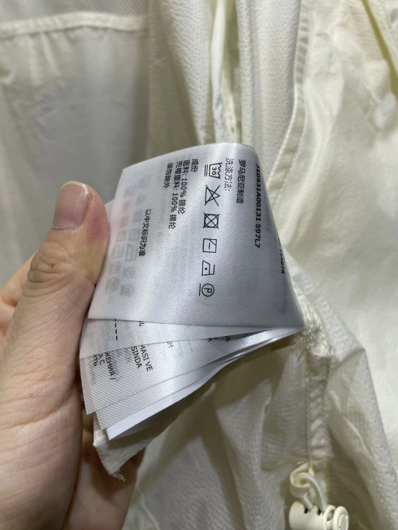 Stretchable Moncler Outwear 140625