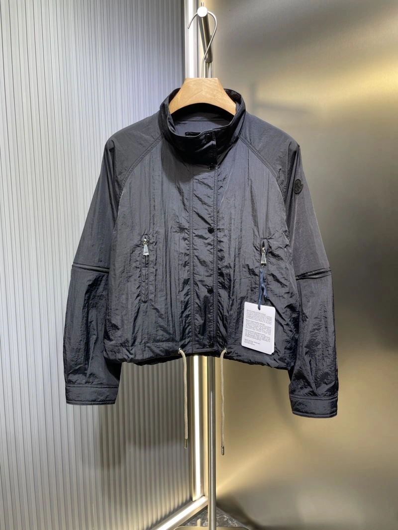 Moncler Outwear WeatherProof 140641