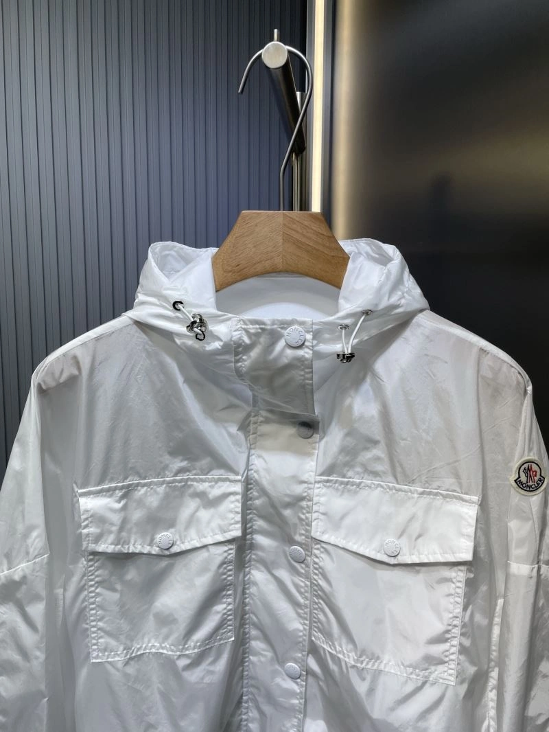 Bright Moncler Outwear 140626