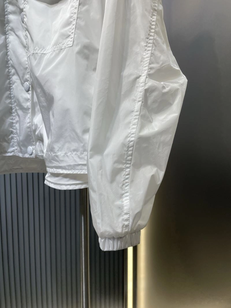 Bright Moncler Outwear 140626