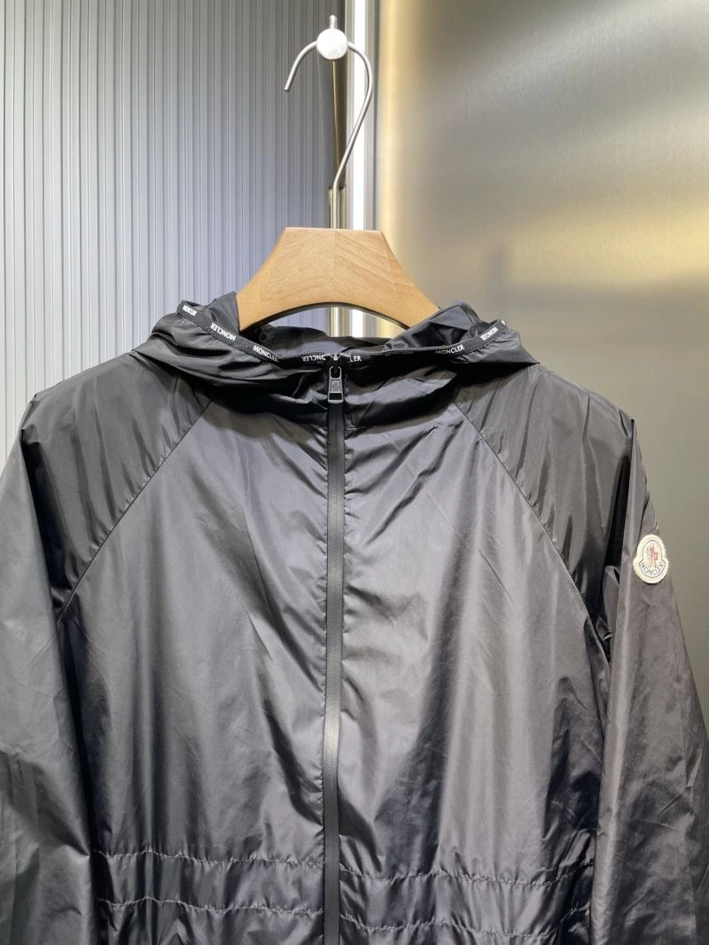 Stylish Moncler Outwear 140690