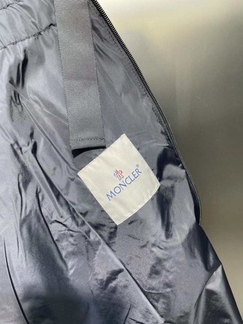 Stylish Moncler Outwear 140690