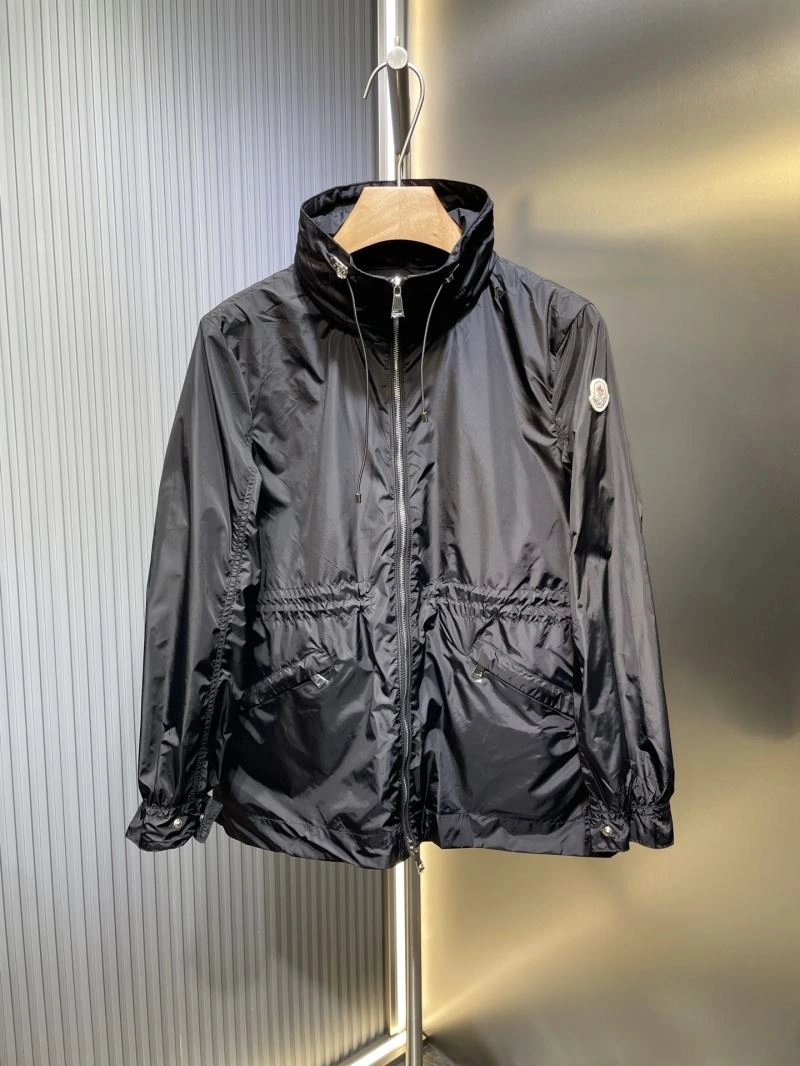 Moncler Outwear Compact 140620