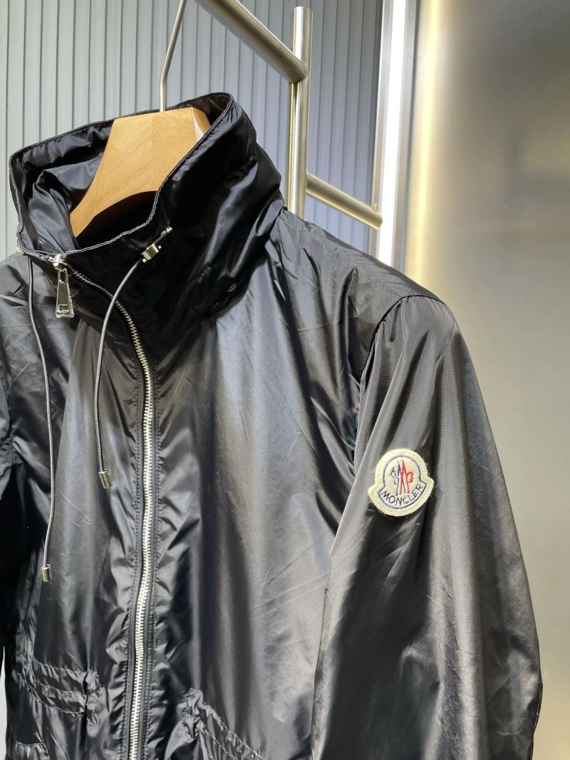 Moncler Outwear Compact 140620