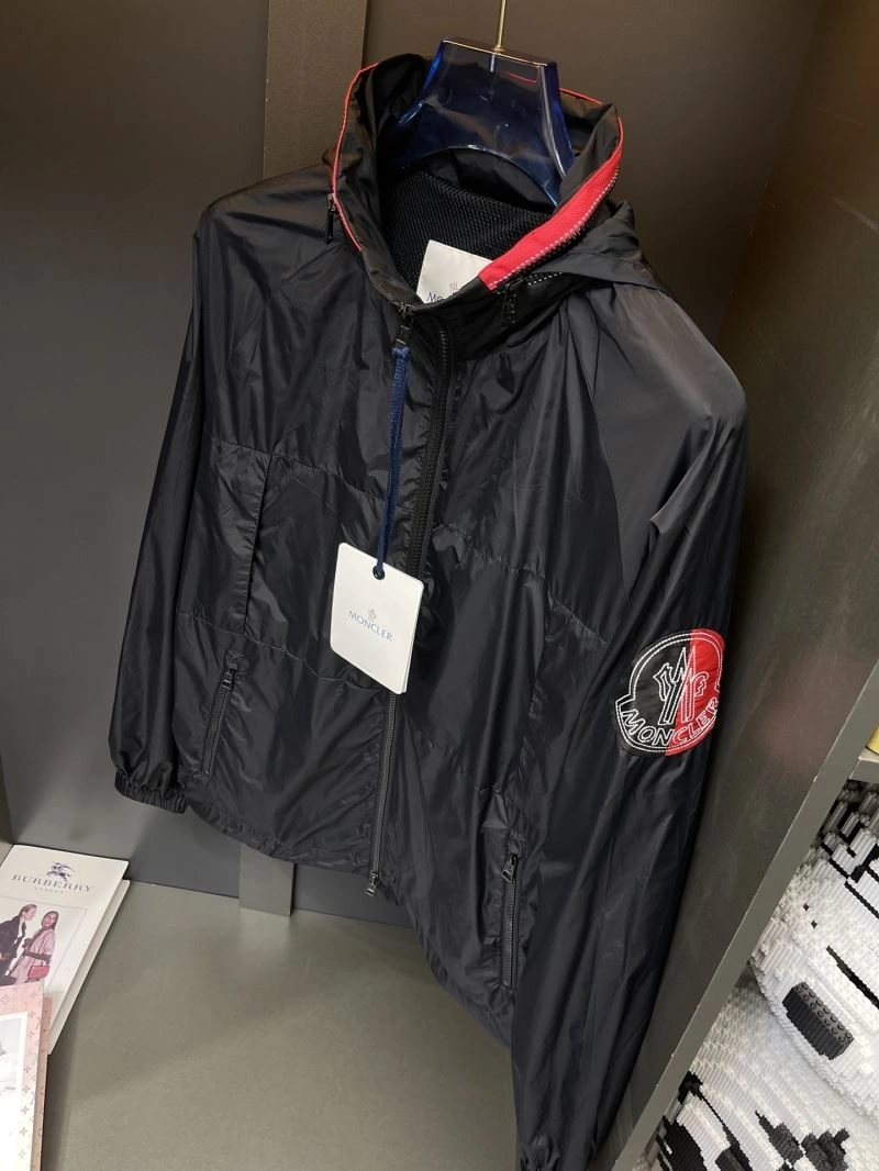 Moncler Outwear Neat 140295