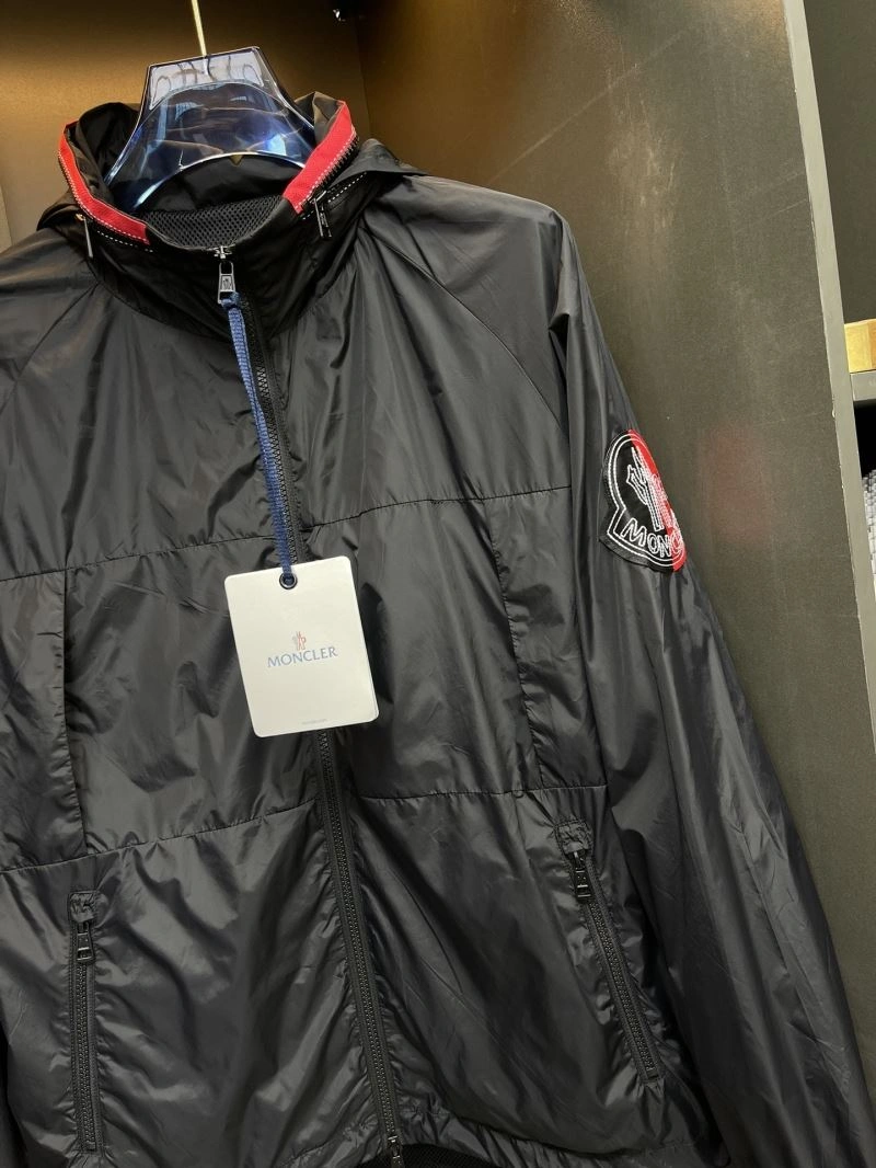 Moncler Outwear Neat 140295