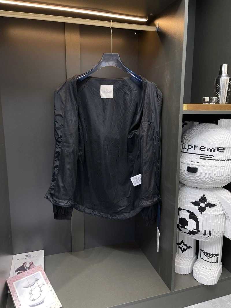 Moncler Outwear Neat 140295