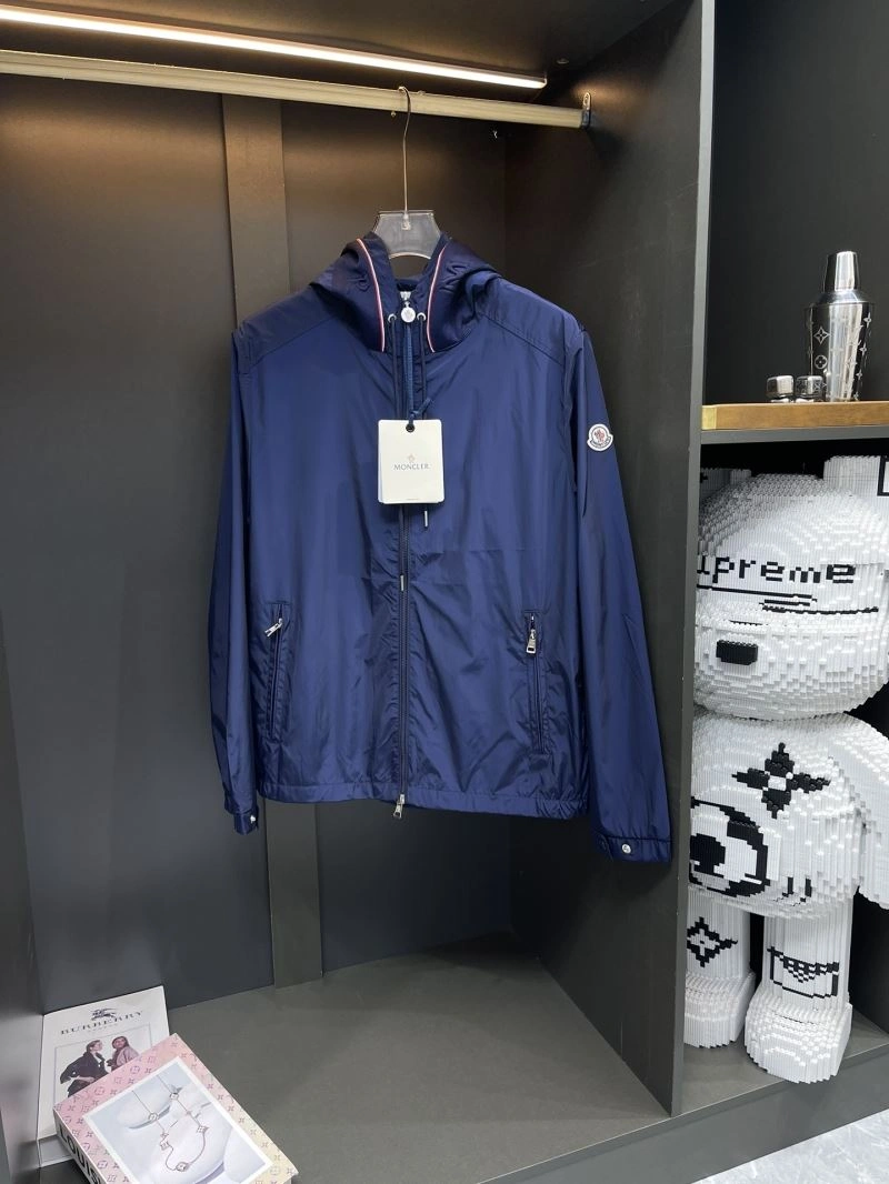 Moncler Outwear MoistureWicking 140288