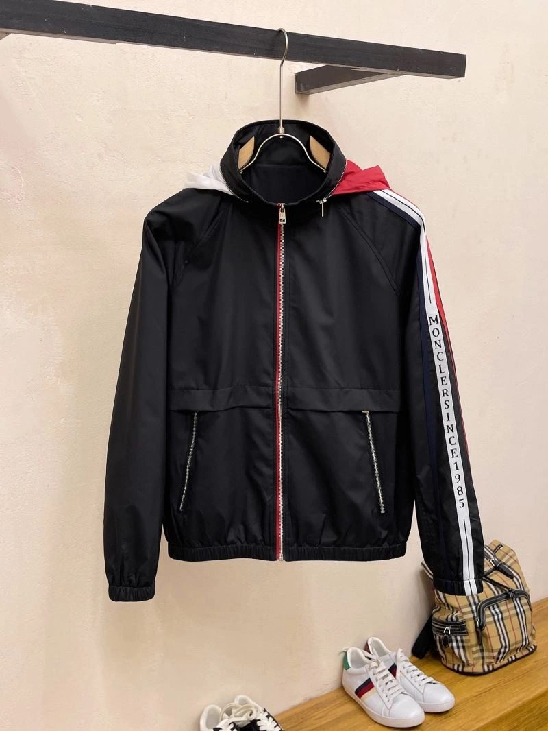 Durable Moncler Outwear 140289