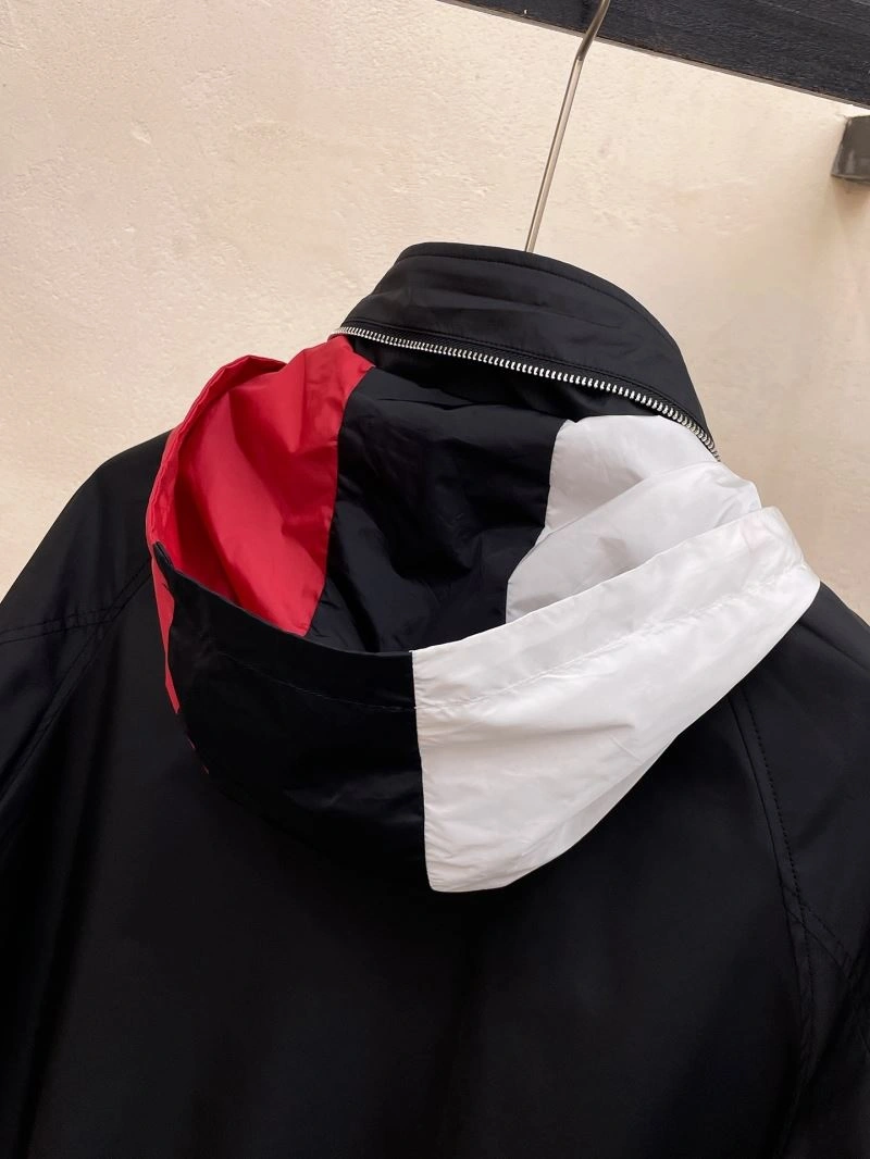 Durable Moncler Outwear 140289