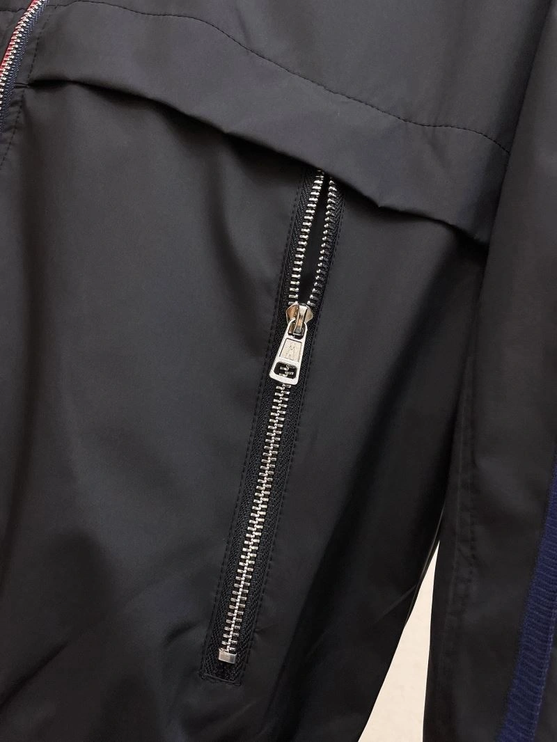 Durable Moncler Outwear 140289