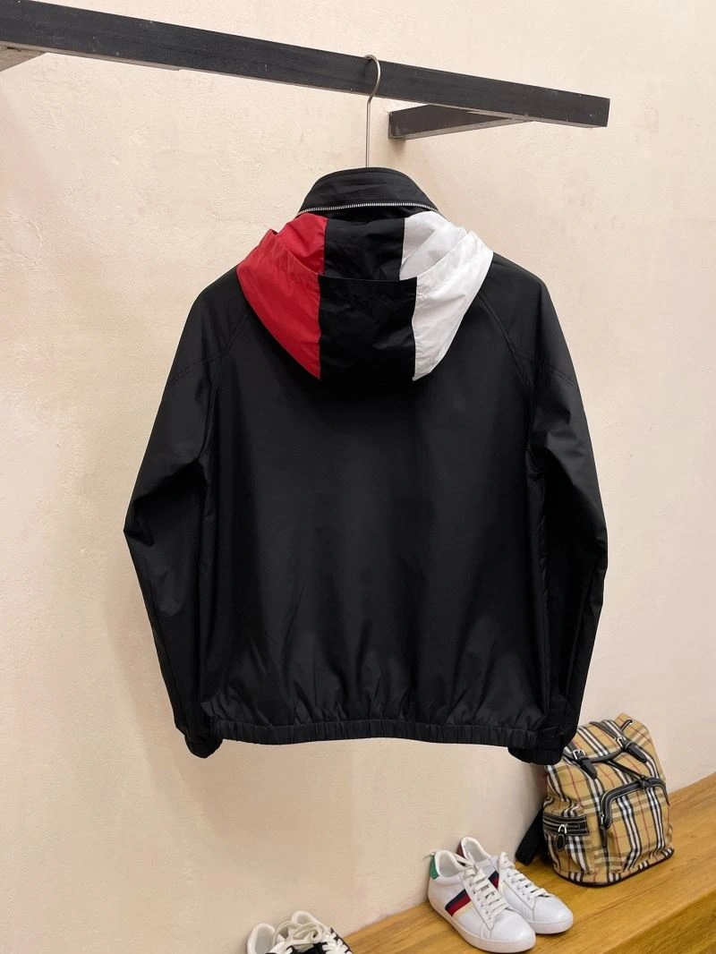 Durable Moncler Outwear 140289