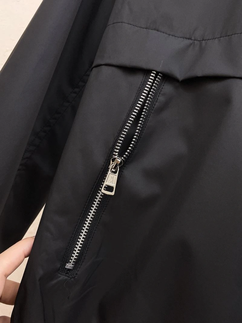 Original Moncler Outwear 140282