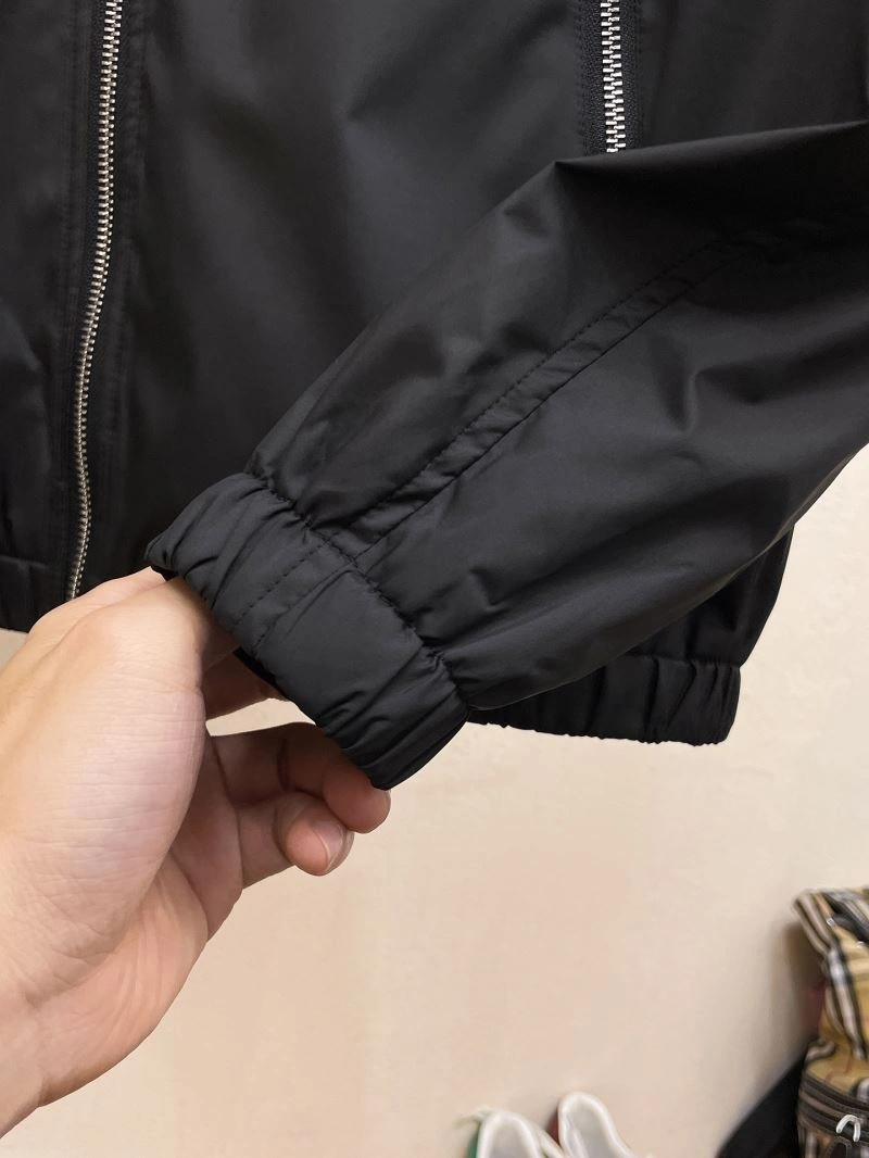 Original Moncler Outwear 140282