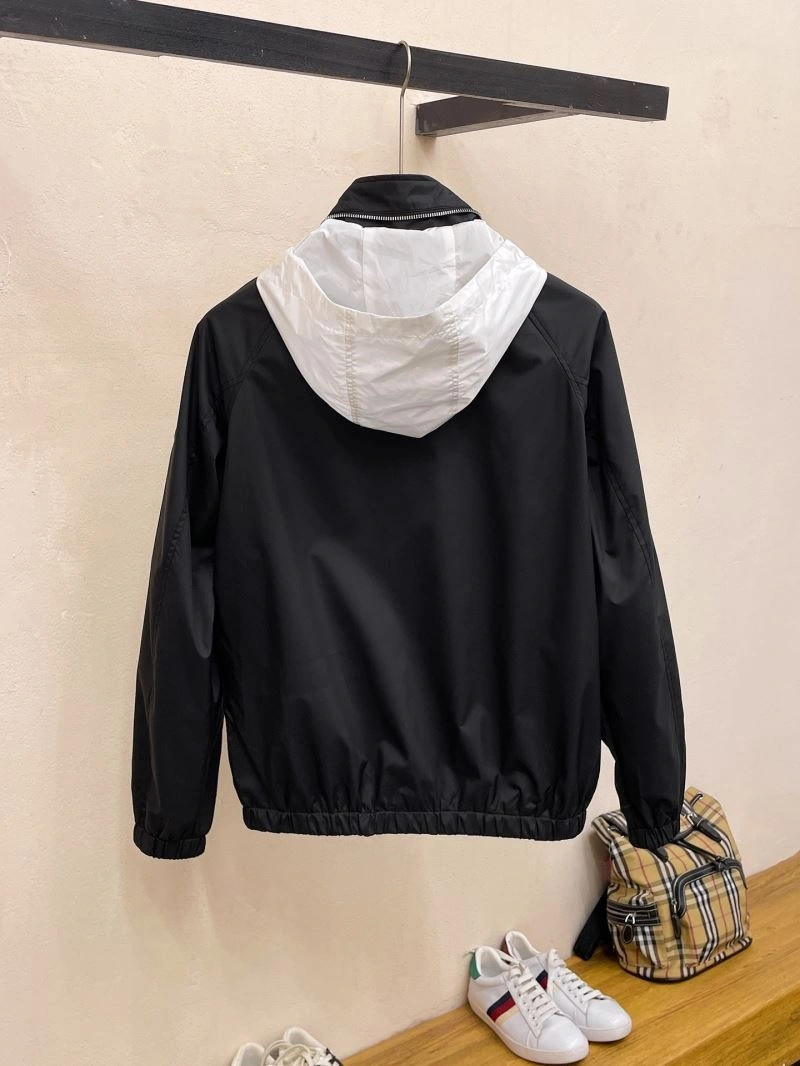 Original Moncler Outwear 140282