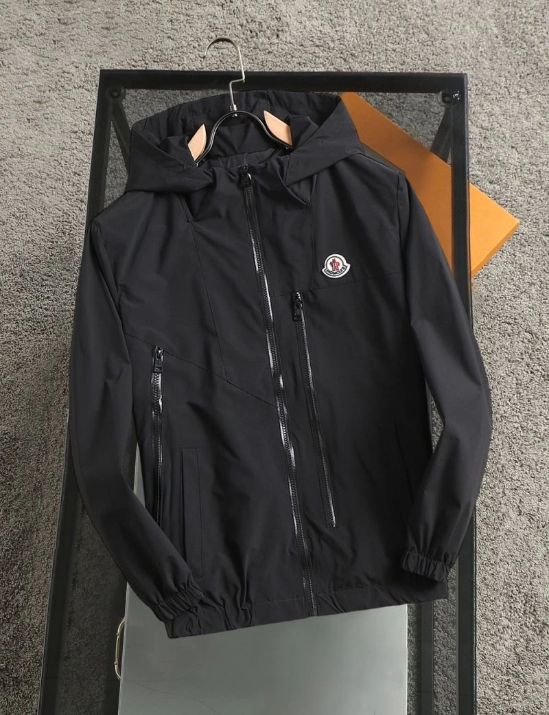 WellDesigned Moncler Outwear 140280