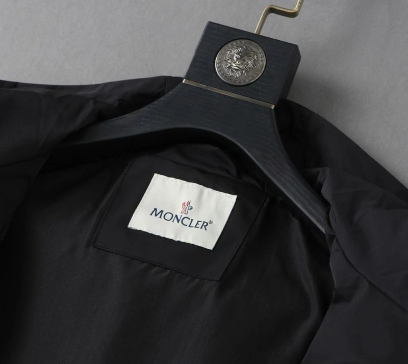 SmartChoice Moncler Outwear 140281
